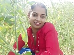 Cheating the sister-in-law working on the farm by luring money In hindi voice